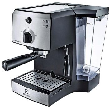 Рожковая кофеварка эспрессо Electrolux EEA111